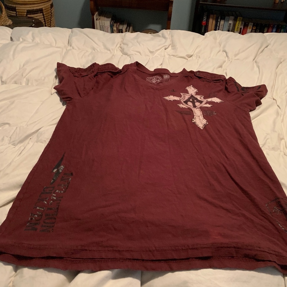 AFFLICTION Men's V-Neck Size XL